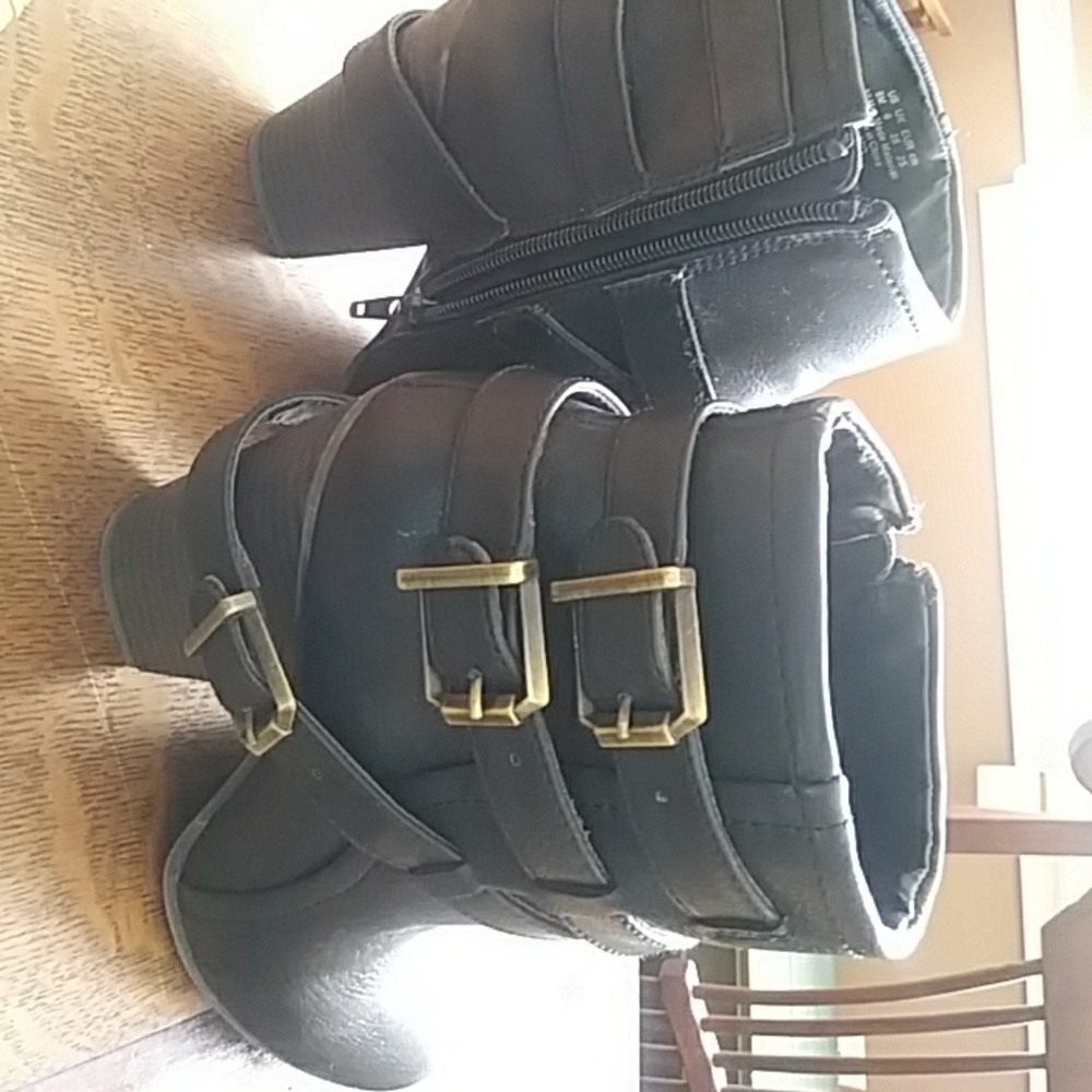 Ankle boots